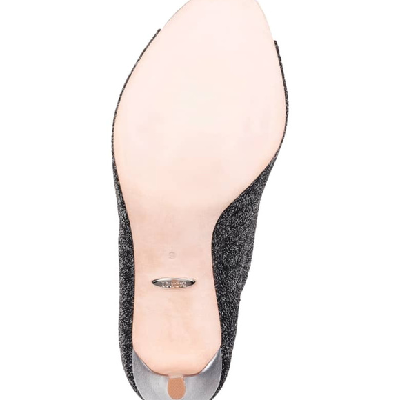 Badgley Mischka Vivi Peep Toe Sock Bootie NIB - Picture 4 of 6